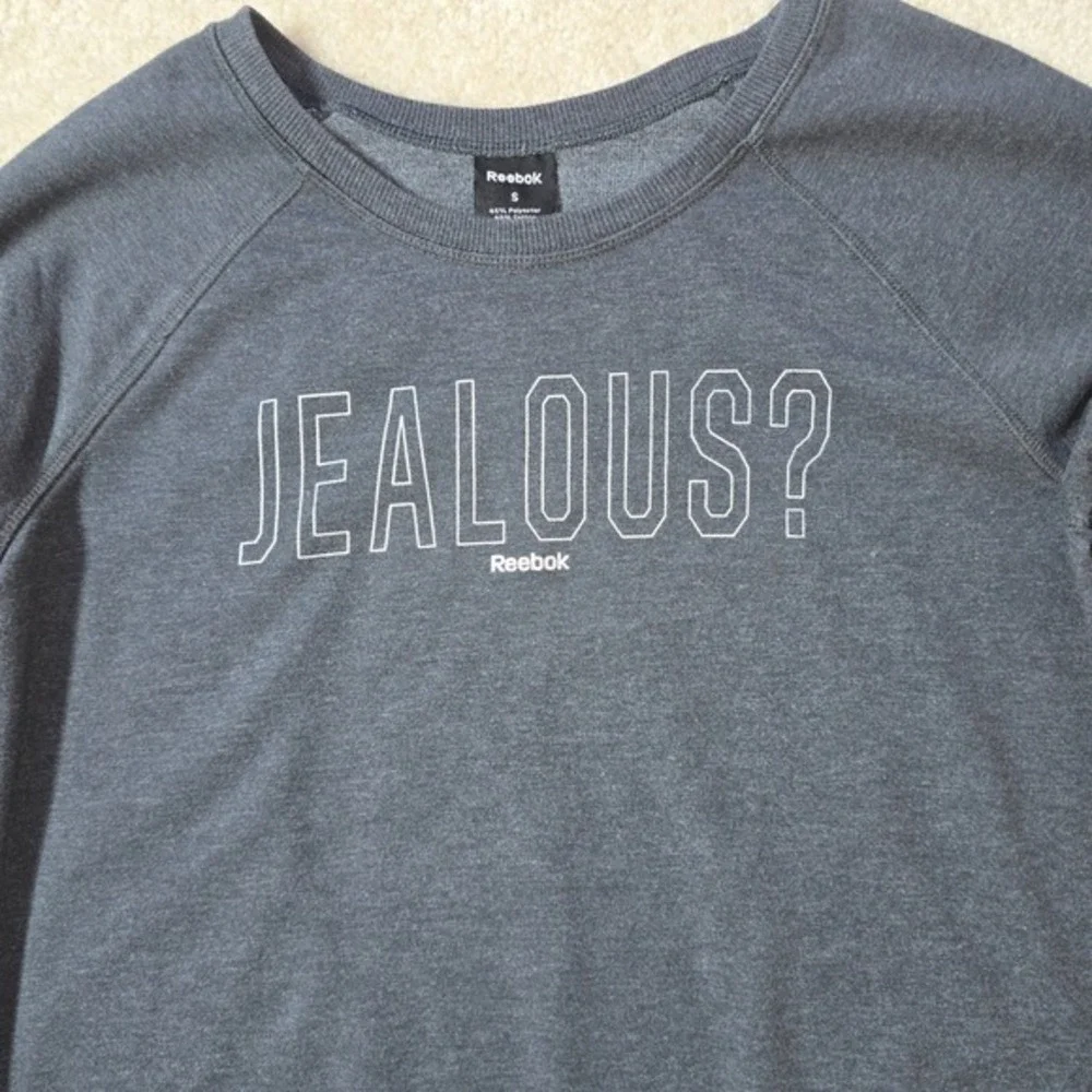 Reebok Womens Jealous Graphic Sweatshirt Charcoal Gray Raglan Pullover Small - Picture 4 of 6